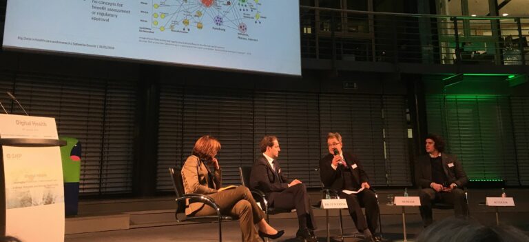 TOM SPIKE - Digital Health Podium im Allianz-Forum Berlin