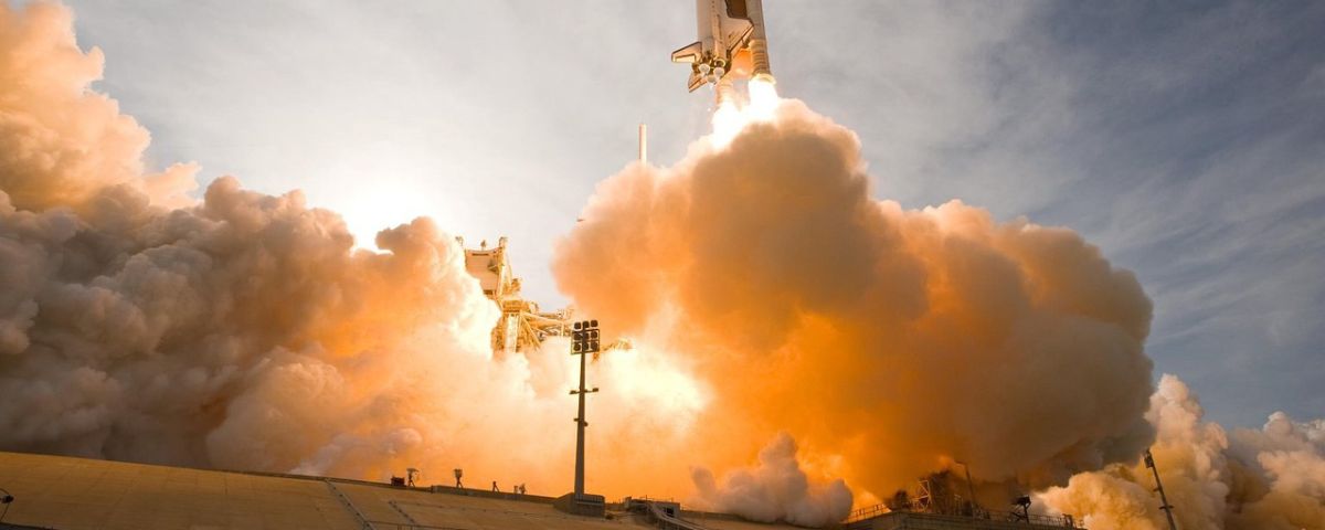 Apollo 13 - TOM SPIKE Structured innovation Spaceshuttle Start als Symbol für Apollo 13 - TOM SPIKE Structured innovation