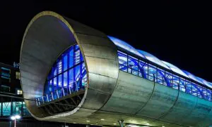 TOM SPIKE - Structured innovation - Railway Bahnhof Nacht